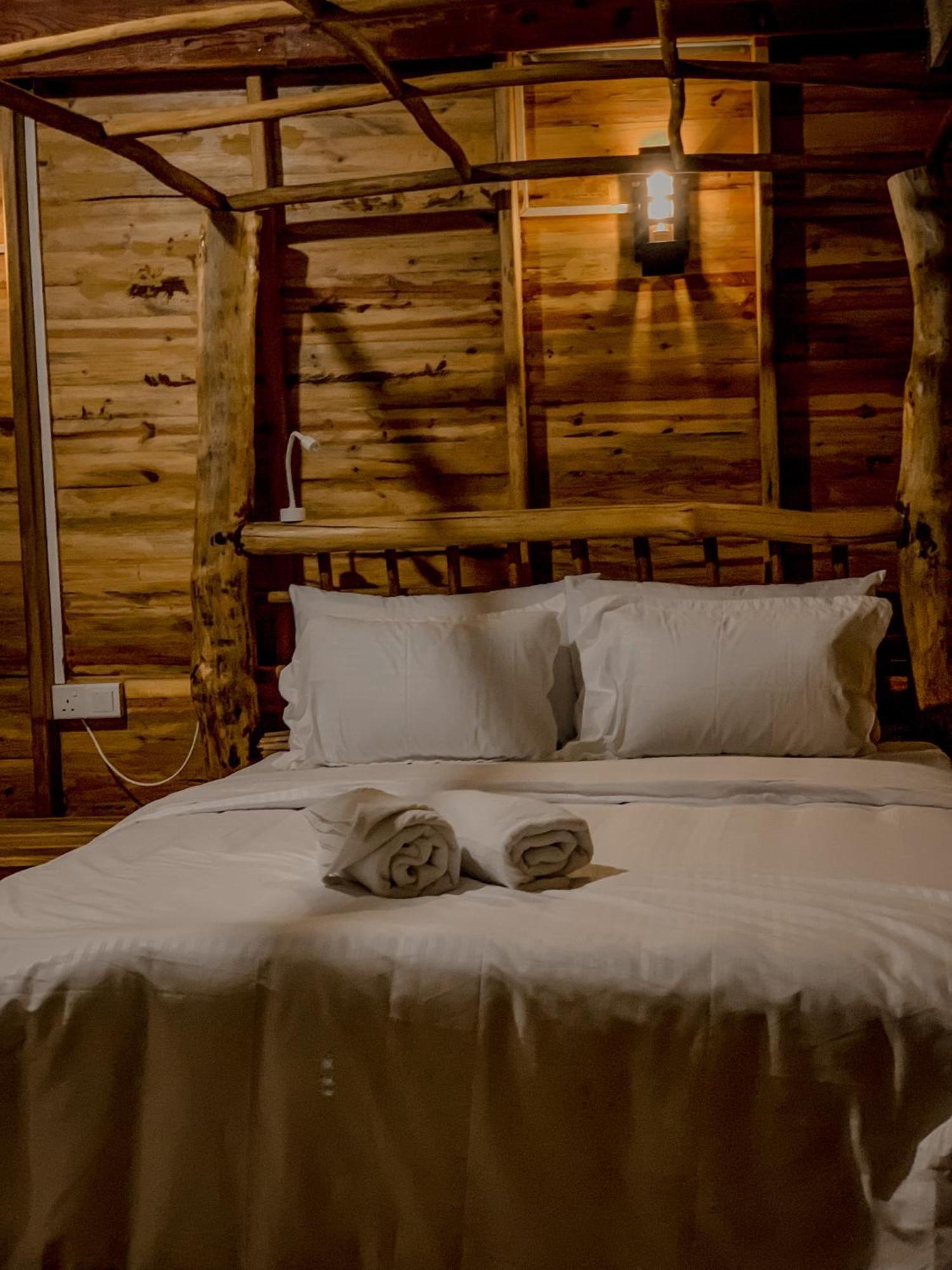 Lamiaceae Wood Cabin Ела Екстериор снимка