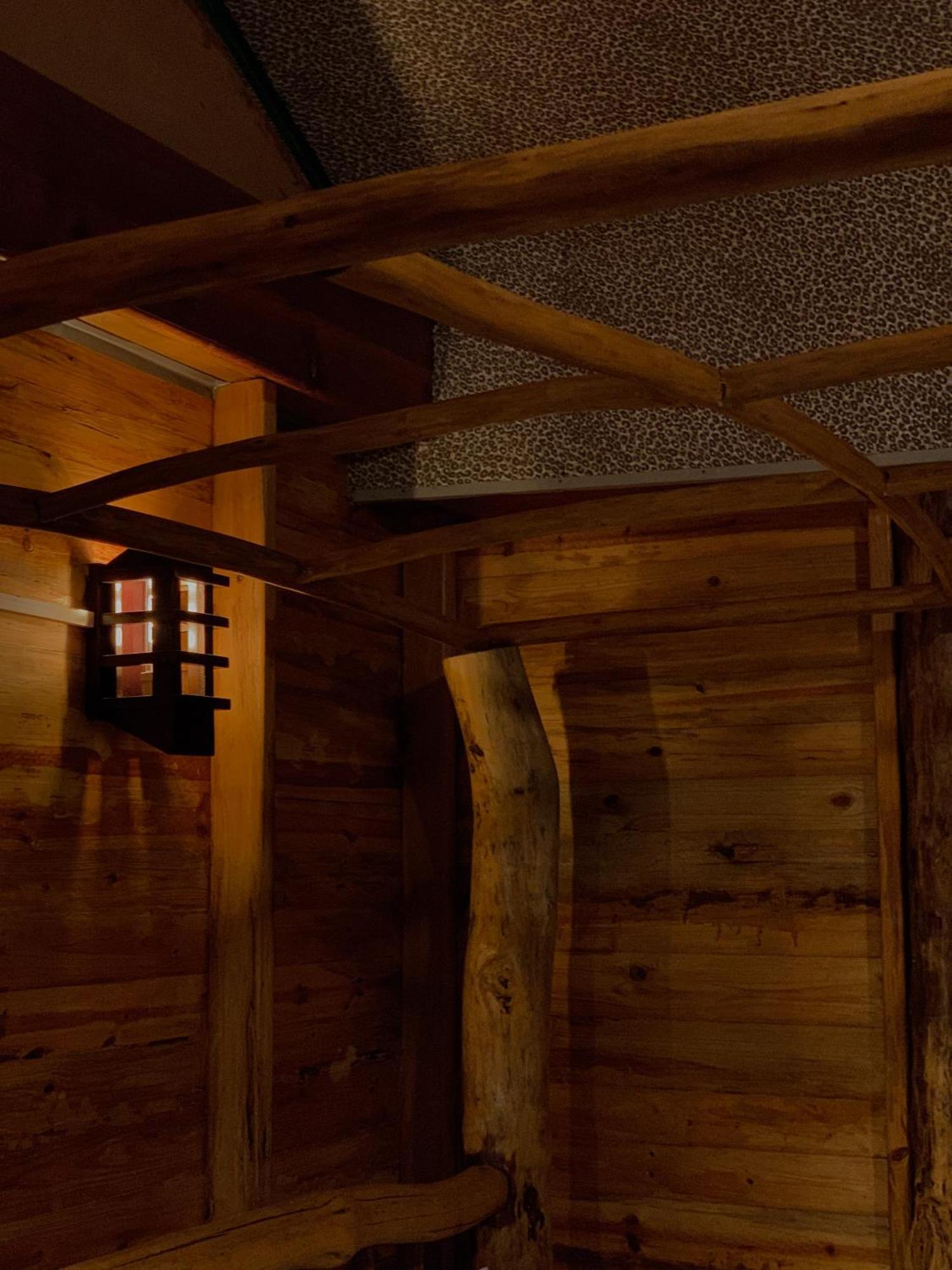 Lamiaceae Wood Cabin Ела Екстериор снимка