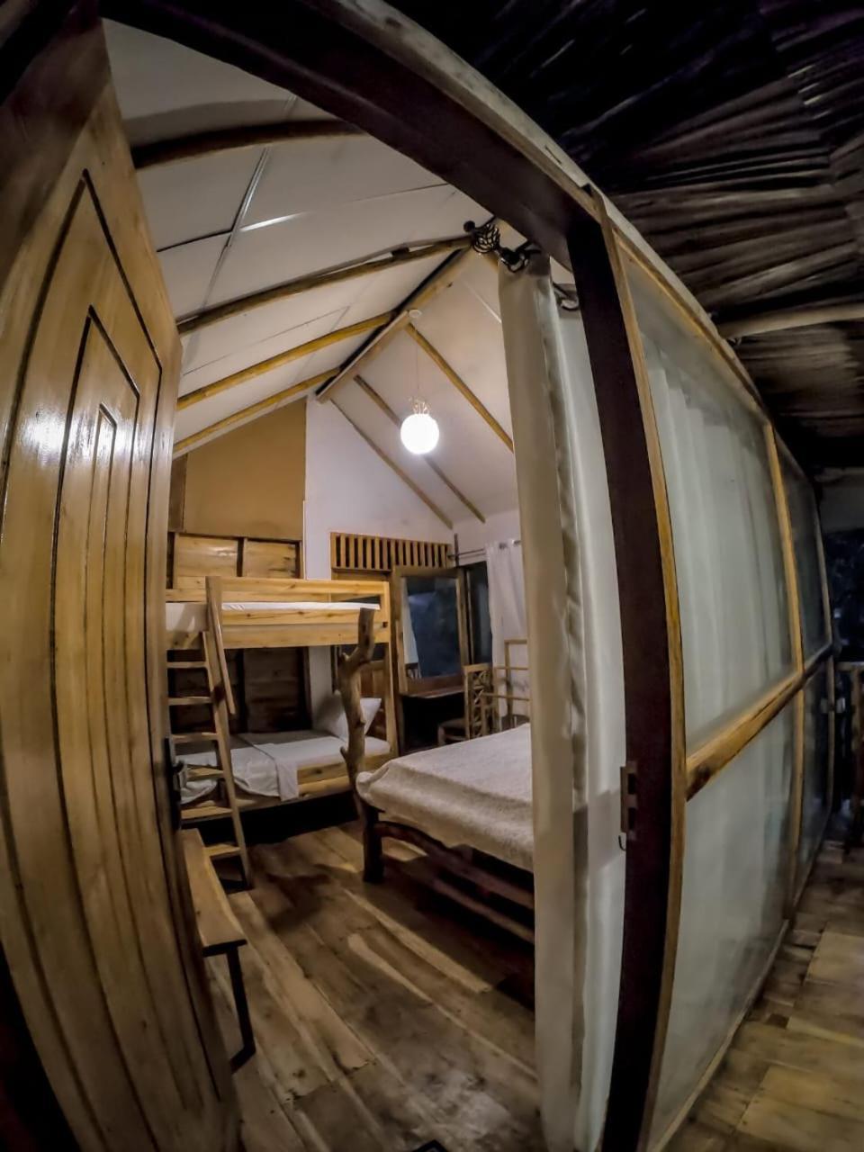 Lamiaceae Wood Cabin Ела Екстериор снимка